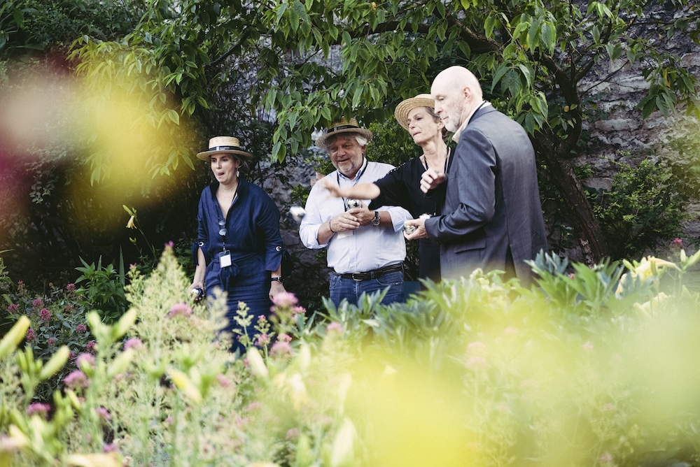 BOOK REPORTAGE 1