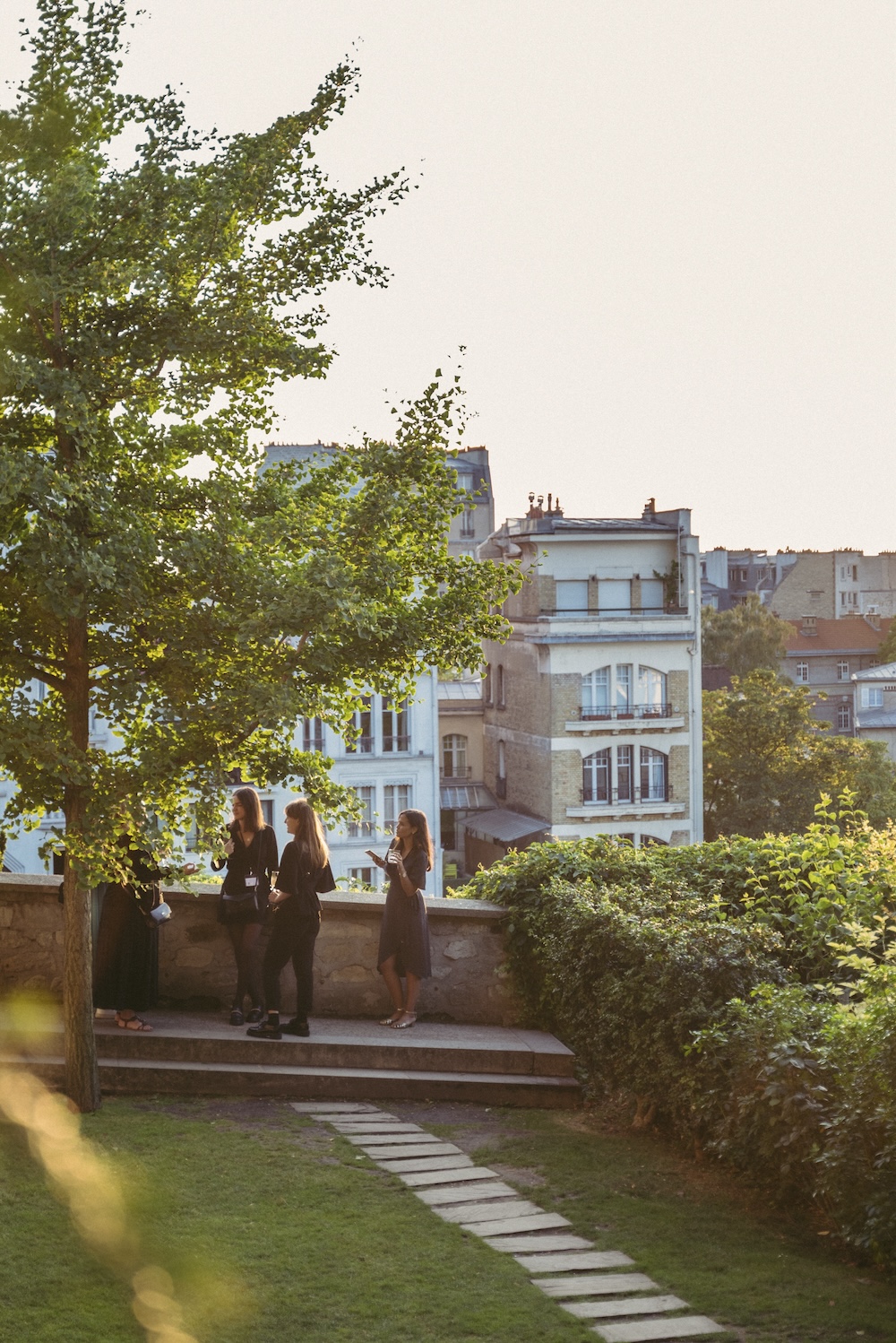 BOOK REPORTAGE 1